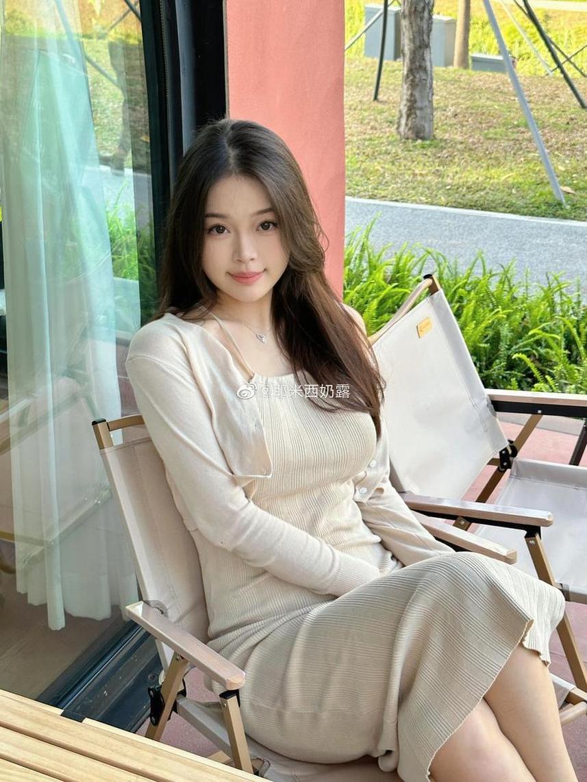 白烨cos图片原图拍摄,从未如此清晰 - 未柳社