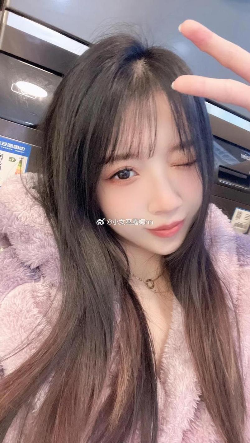 小女巫露娜脚踩史莱姆原图大放送