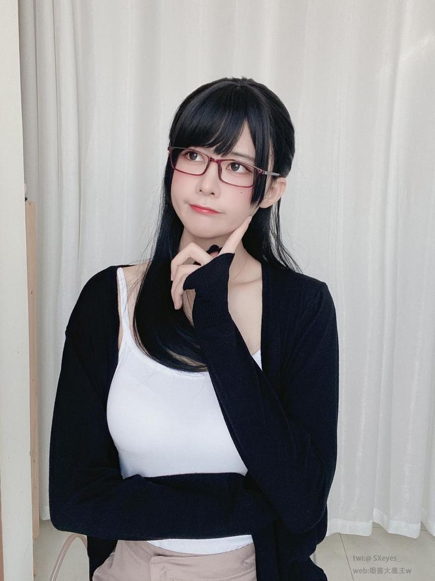 眼酱大魔王黑历史：难以置信的cosplay图片